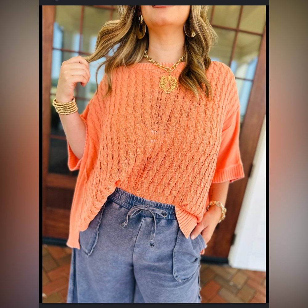 Easel Very Oversized Cable Knit Sweater